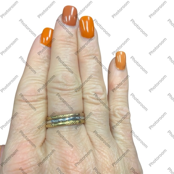 Avon tri color Gold and silver Tone Women's Ring 3 in total size 9 NIB - Picture 1 of 4